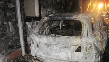 V zhorenom aute pri Zubnom našli hasiči mŕtve telo