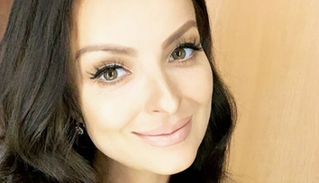 TWiiNSka ukázala tehotenské fotky