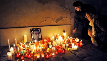 Ani 12 rokov od vraždy Ernesta Valka rodina nepozná spravodlivosť. Termín pojednávania je v nedohľade