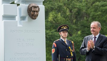 Slovensko vzdalo hold veľkému mužovi