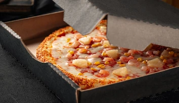 Patrí ananás na pizzu? Taliani v tom majú jasno, reštaurácia ju predáva za prekvapivú sumu
