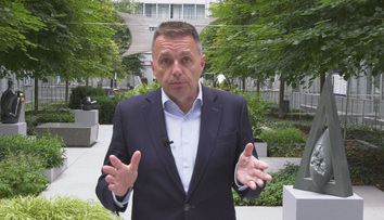 Úroky sa budú znižovať veľmi pomaly. Inflačná beštia podľa guvernéra národnej banky ešte nie je skrotená