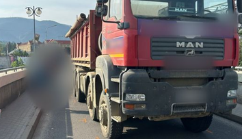 Tragická nehoda v Martine. Cyklista neprežil zrážku s nákladným autom