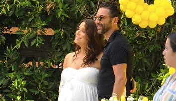 Eva Longoria čaká prvé dieťa. Paparazzi odhalili pohlavie bábätka
