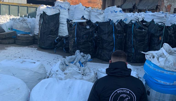 Polícia na východe odhalila medzinárodný gang. Dovážali k nám nebezpečný odpad zo zahraničia