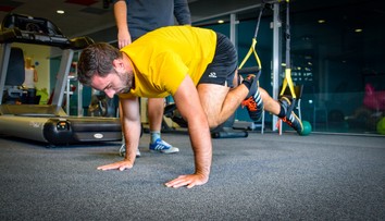 Seriál o cvičení: Vyskúšajte si cviky, ktoré vymysleli vojaci v sparťanských podmienkach