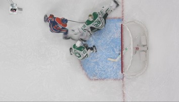 VIDEO: „Zákrok“, aký ste ešte nevideli. McDavid nemohol veriť vlastným očiam