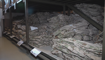 Slovenskí vojaci vraj nemajú čo nosiť: Minister zareagoval, ukázal nám najväčší sklad