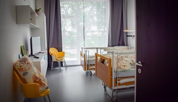 Zomieranie na Slovensku: Za dôstojnosť sa platí, nemocnice pacientov často zbytočne trápia