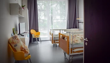 Zomieranie na Slovensku: Za dôstojnosť sa platí, nemocnice pacientov často zbytočne trápia