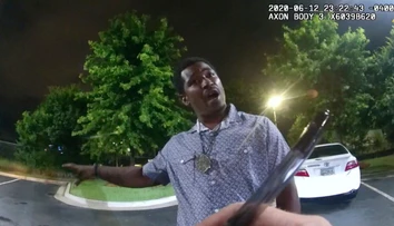 VIDEO: Policajti v USA zabili ďalšieho Afroameričana pri zatýkaní. Protesty sa ešte viac vyostrili