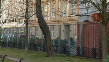 Poslanci opäť neodsúhlasili americkej ambasáde prenájom pozemkov