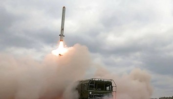 VIDEO: Rusko spustilo tretiu fázu vojenských cvičení s jadrovými zbraňami