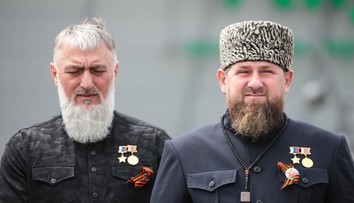 Ukrajinci oznámili, že zabili pravú ruku Kadyrova. Rusi tvrdia, že je iba zranený