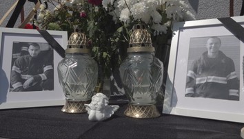 Po jednom zostalo dieťa, druhý sa mal ženiť. Kolegovia sa nevedia zmieriť so smrťou hasičov