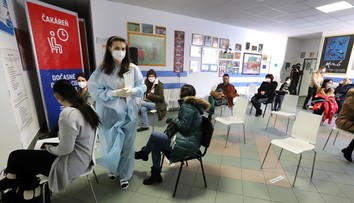 Zmeny v cestovaní zrejme zabrali. Počet registrácií na očkovanie prudko stúpol