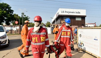 Únik plynu z indickej továrne si vyžiadal najmenej päť životov a stovky zranených