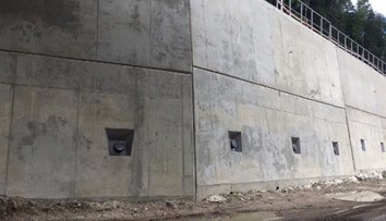 Zákazka, ktorá mala bratom pomôcť, možno zlikviduje ich firmu