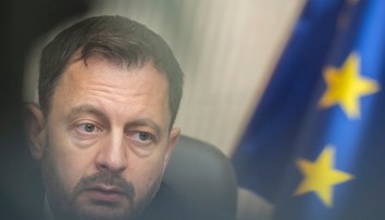 Premiér Heger sa nevzdáva a sľubuje, že príde s novou víziou pre Slovensko: Toto nie je koniec