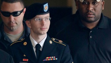 Obama udelil milosť najznámejšej vojačke Chelsea Manningovej