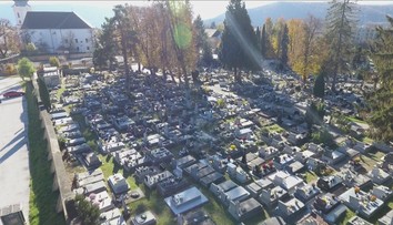 Aké budú tohtoročné Dušičky? Pred rokom sa na cintoríny pre opatrenia a zákaz vychádzania nemohlo