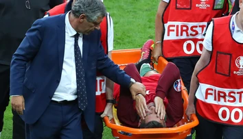 VIDEO: Ronaldo sa najprv utápal v slzách, potom manažoval svojich spoluhráčov k európskemu titulu