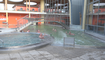 Milovníci kúpaliska v Podhájskej sa dočkali, termálna voda je opäť prístupná verejnosti