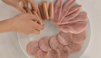 Prečo platí rovnaká norma pre dusitan sodný v mäsových výrobkoch pre deti i dospelých?
