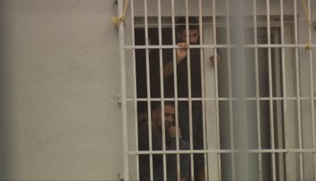 Viacerí migranti v záchytnom tábore v Medveďove držia protestnú hladovku. Sťažujú sa na zlé podmienky