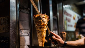 Európou sa šíri salmonela z poľského kuracieho mäsa. Odhalili ju už v 15 krajinách