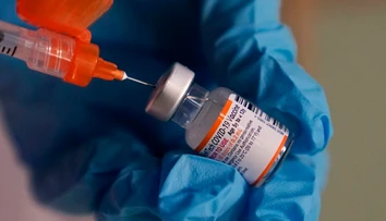Pfizer a BioNTech spustili klinickú štúdiu vakcíny proti omikronu