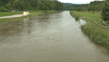 Na východe panujú veľké obavy. V okolí Košíc hrozí prívalová povodeň