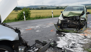 Vážna nehoda v Trenčianskom kraji. V nemocnici skončila vodička aj malé dieťa