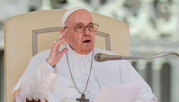 Pápež prisľúbil nulovú toleranciu pre sexuálne útoky