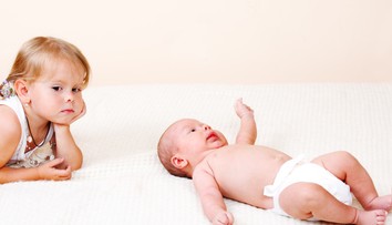 Očakávate prírastok do rodiny? Pripravte vaše dieťa na mladšieho súrodenca