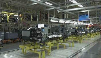 Európa a Čína zápasia, aké autá budeme mať v garážach. Výsledok tohto boja ovplyvní budúcnosť Slovenska