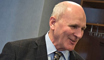 KDH v prvom kole prezidentských volieb podporuje Františka Mikloška