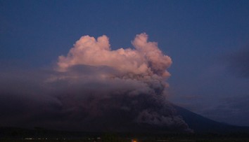 Na indonézskom ostrove Jáva vybuchla sopka Semeru. Úrady vyhlásili najvyšší stupeň pohotovosti
