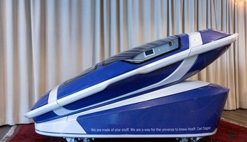 Američanka zomrela v samovražednej kapsule. Švajčiarska polícia zadržala niekoľko ľudí