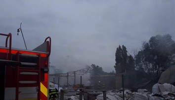 Rozsiahly požiar v Kolárove! Zničil všetko, čo mu prišlo do cesty