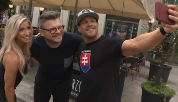 Chris Powell je už v Bratislave. Posiela odkaz divákom Markízy