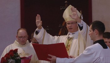 Spiš má nového biskupa. Veľkú slávnosť si nenechali ujsť tisícky ľudí