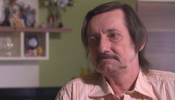Invalidovi na vozíčku nedovolili susedia namontovať schodiskovú plošinu ani po roku