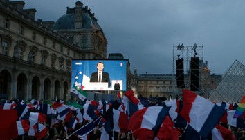 Emmanuel Macron prevalcoval Le Penovú, Európa si vydýchla