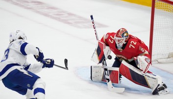 Frajer na záver: Brankár Floridy predviedol neskutočný zákrok. Zakončujúci hráč ostal nemilo prekvapený