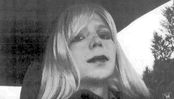 Manningová, odsúdená v kauze WikiLeaks, sa neprístojne správala