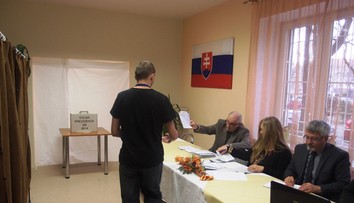 Členovia komisií dostanú za prácu necelých 40 €