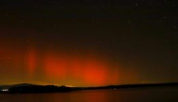 FOTO: Nočná obloha opäť hrala farbami. Nad Slovenskom sa objavila polárna žiara