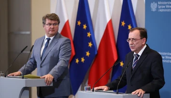 Poľský prezident ich omilostil, najvyšší súd bol proti. Polícia si pre exministra prišla do prezidentského paláca