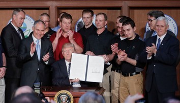 Trump zrušil dekrétom viacero Obamových ekologických opatrení